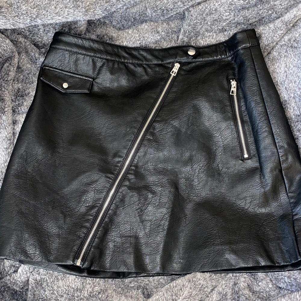 Mini leather skirt